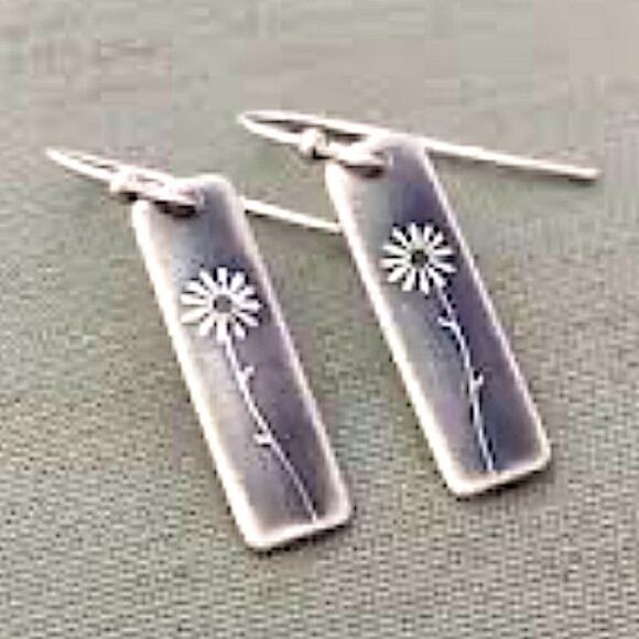 Vintage Silver Daisy Dangle Earrings, Stainless Steel Boho Tribal Minima… - Picture 8 of 9